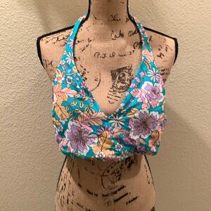 Women’s Plus Size Swimsuit Top